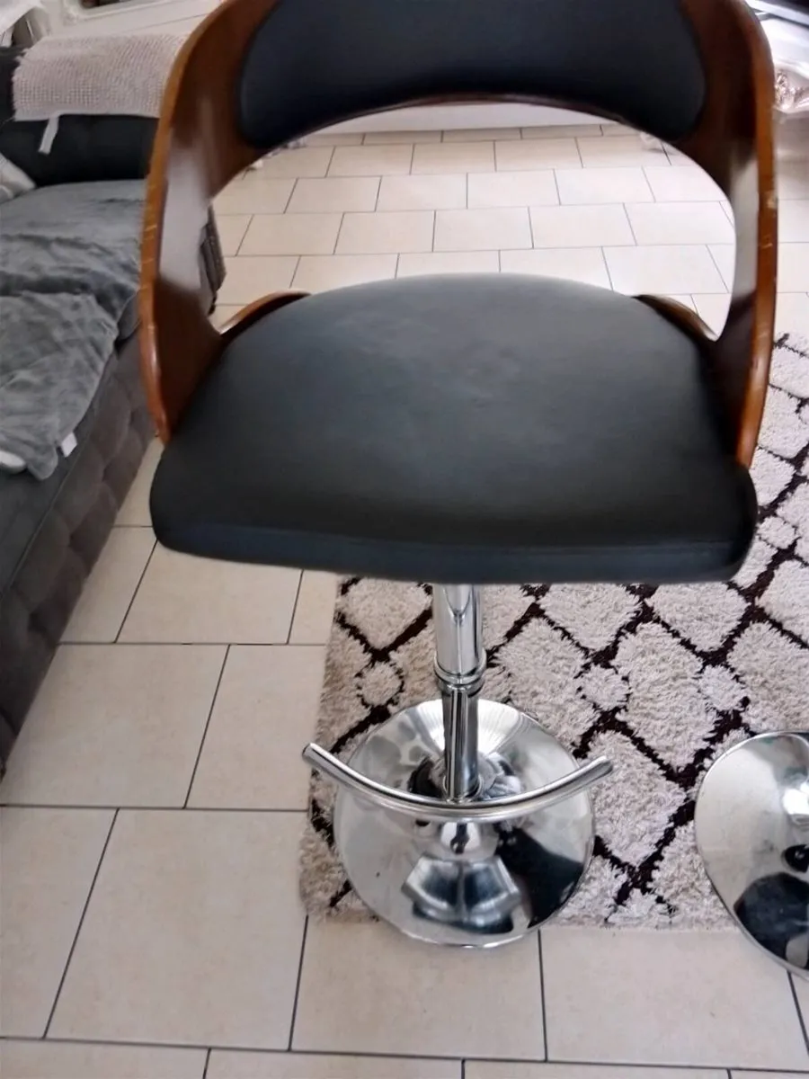Two kitchen stools - Image 3