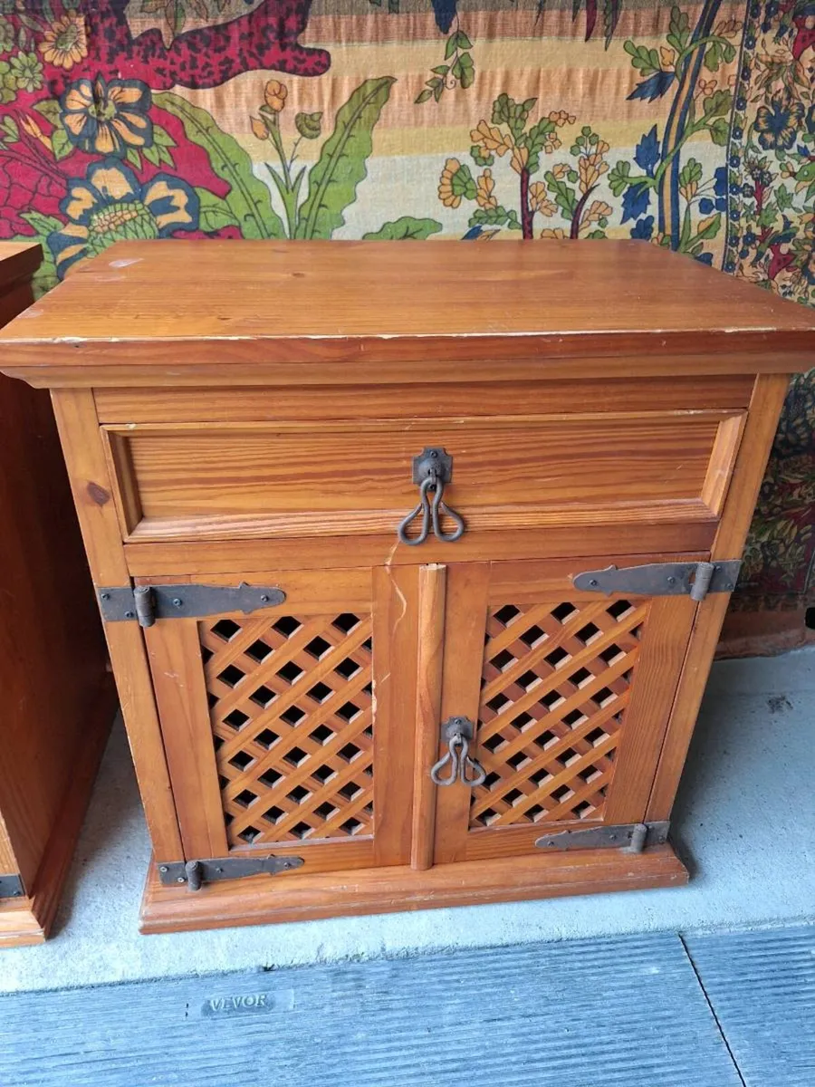 Bedside tables pine (DELIVERY) - Image 2