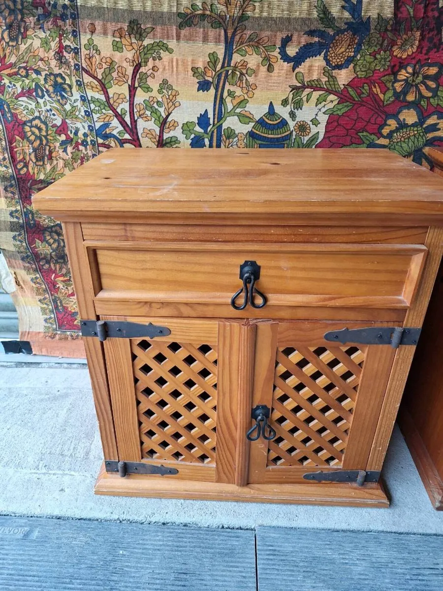 Bedside tables pine (DELIVERY) - Image 3