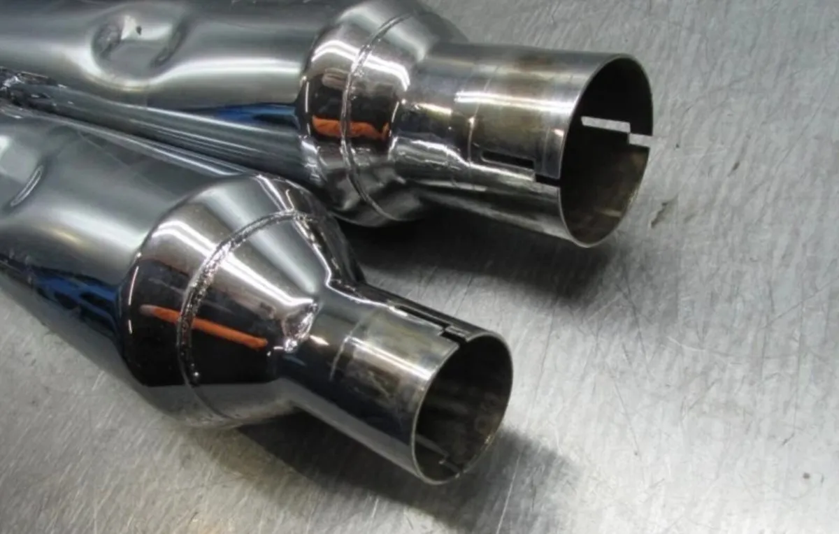 Harley Davidson Exhaust Pipes - Image 3