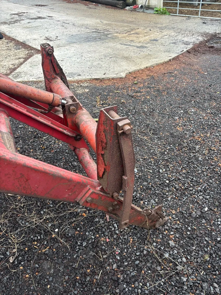 Front loader - Image 3