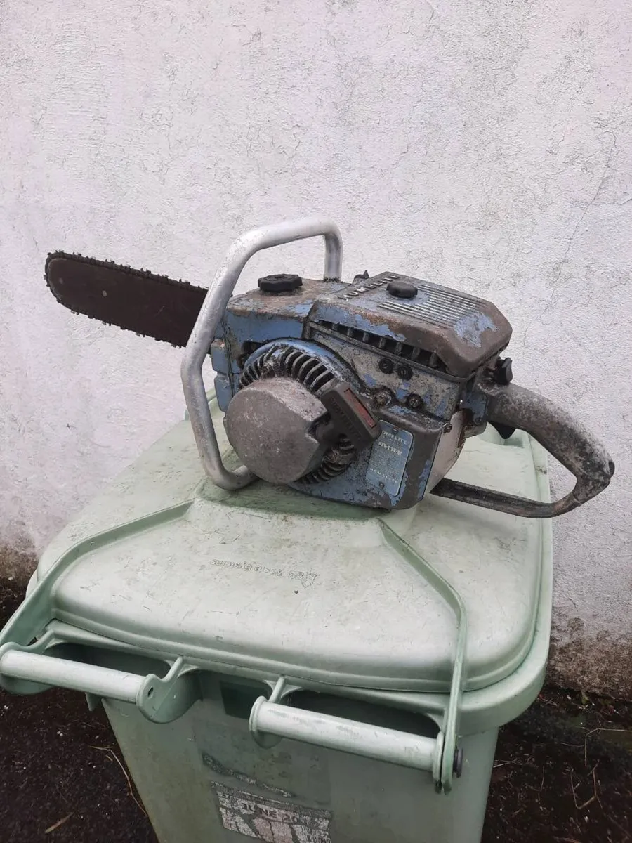 Homelite c52 vintage chainsaw - Image 1