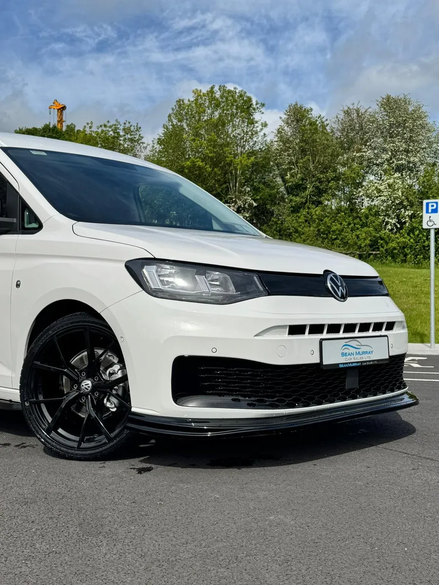 Volkswagen Caddy 2023 - Image 2