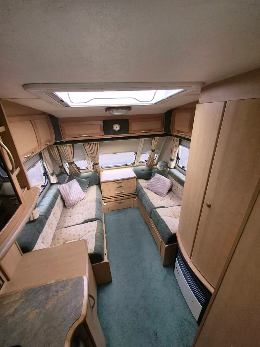 Abbey Vogue GTS 4 berth (Fixed bed) - Image 4