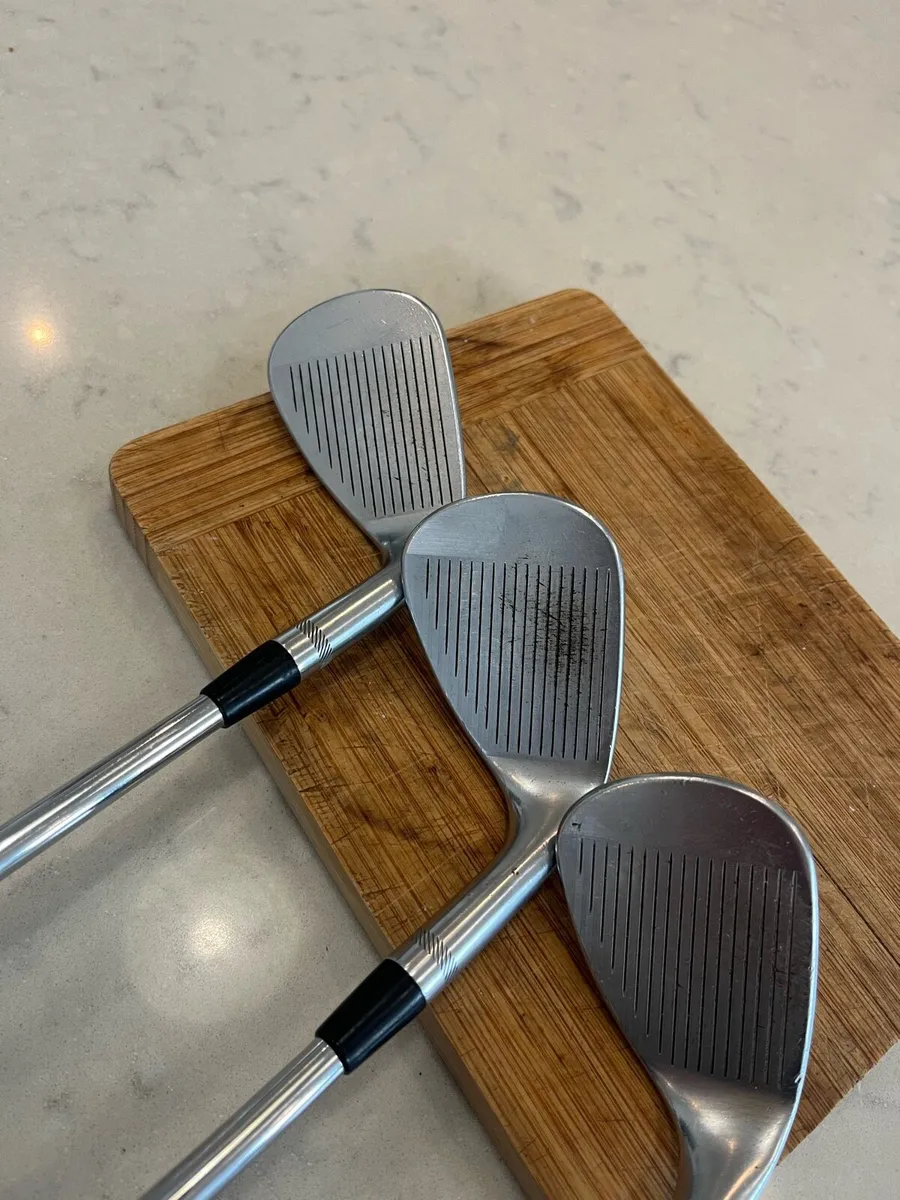 Left hand vokey sm10 wedges - Image 2