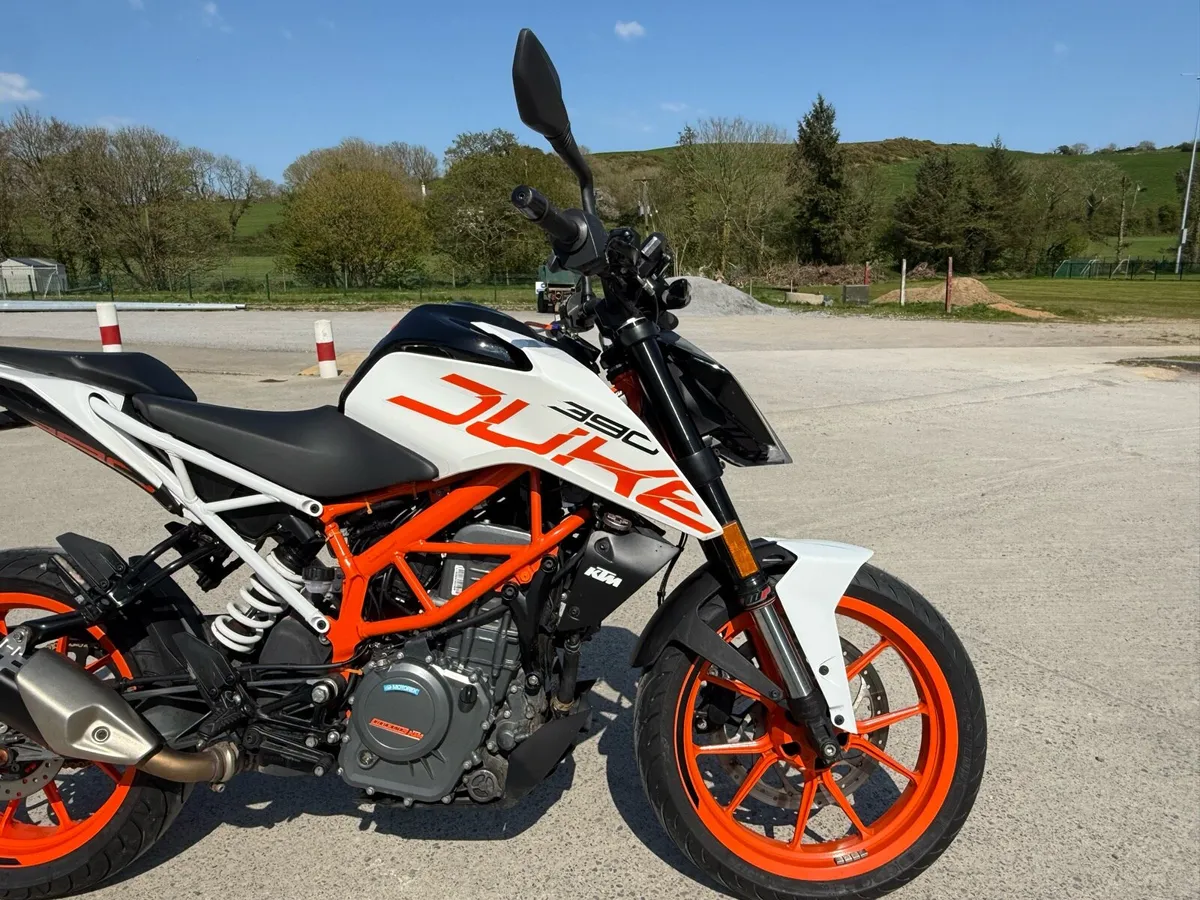 KTM Duke 390 - Image 4
