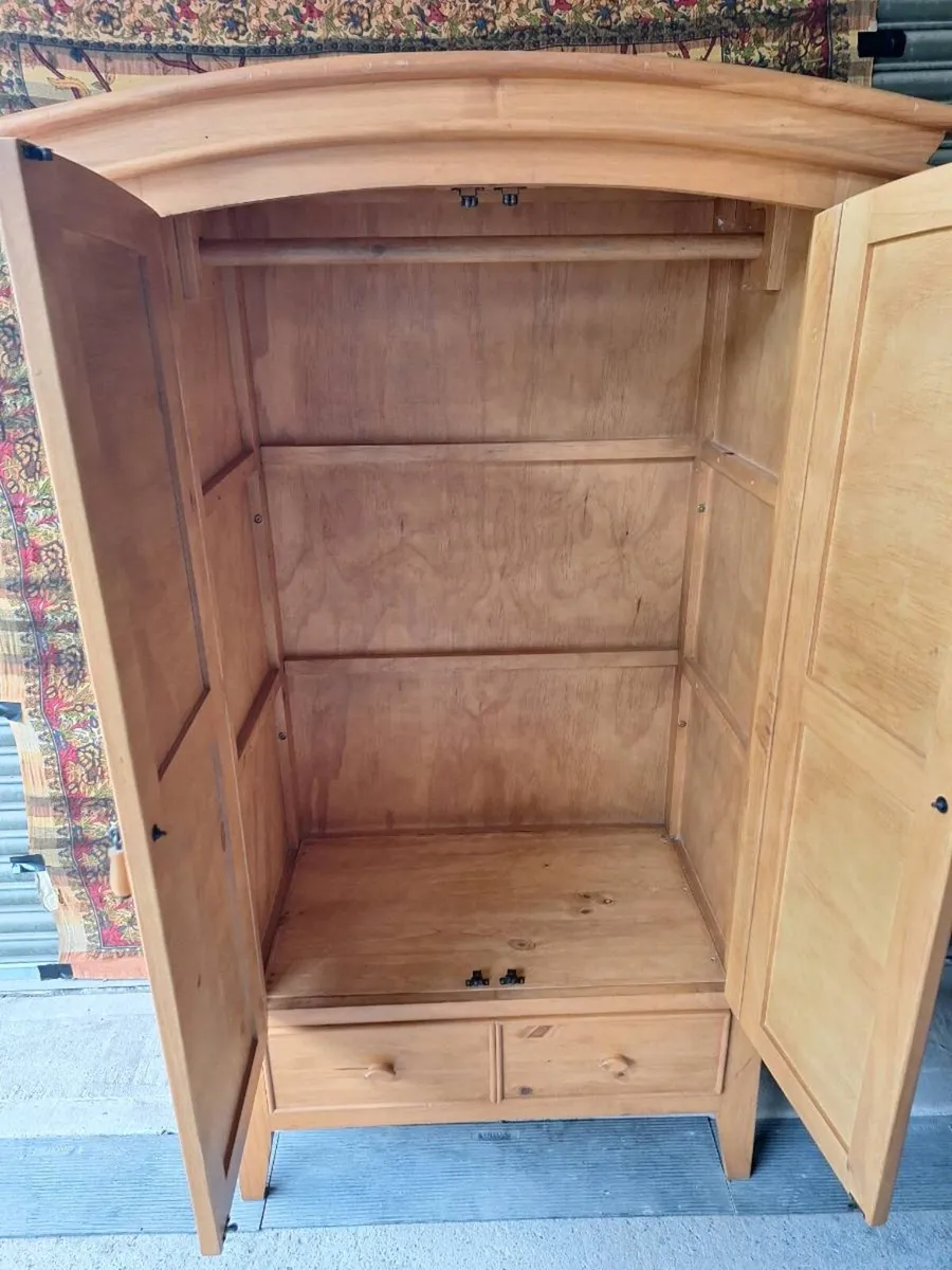Beautiful large solid wood wardrobe (DELIVERY) - Image 3