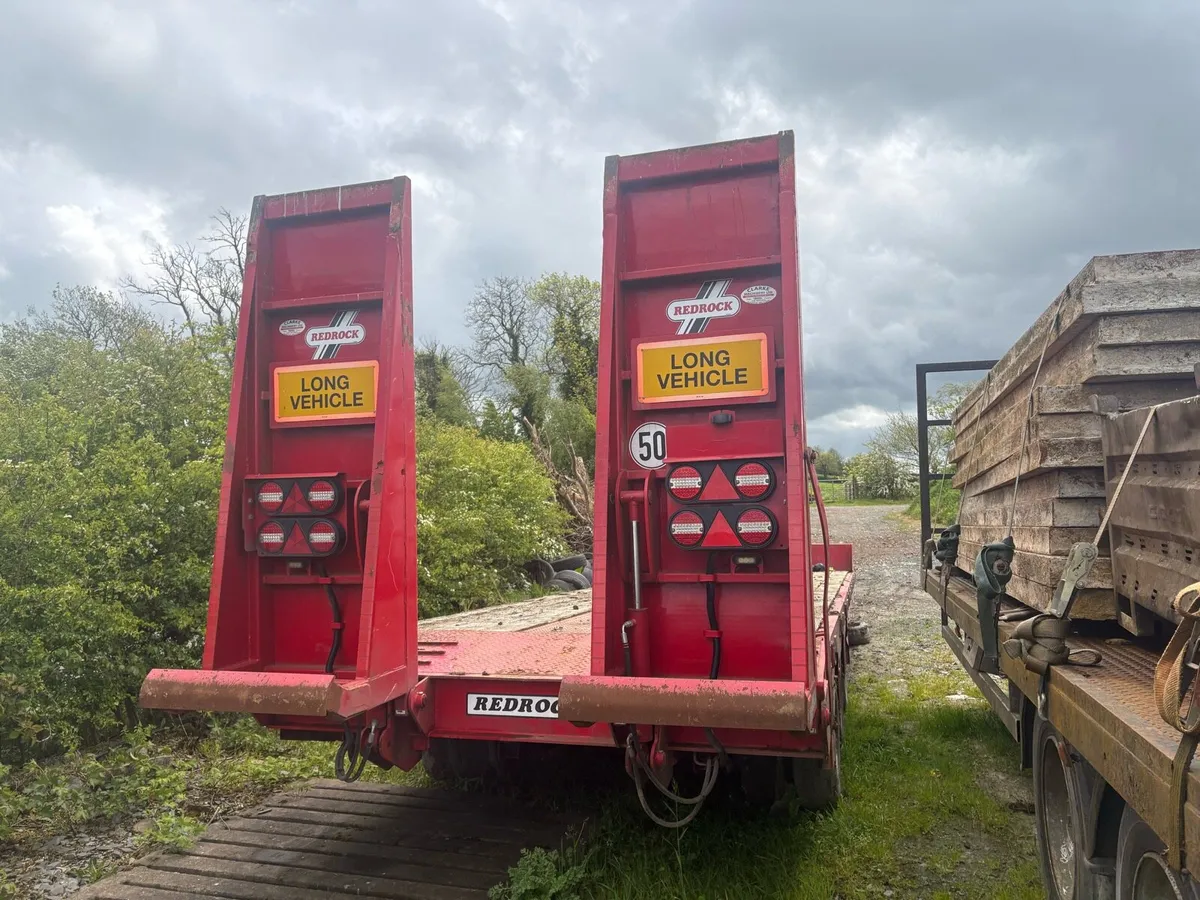 Red rock low loader - Image 3