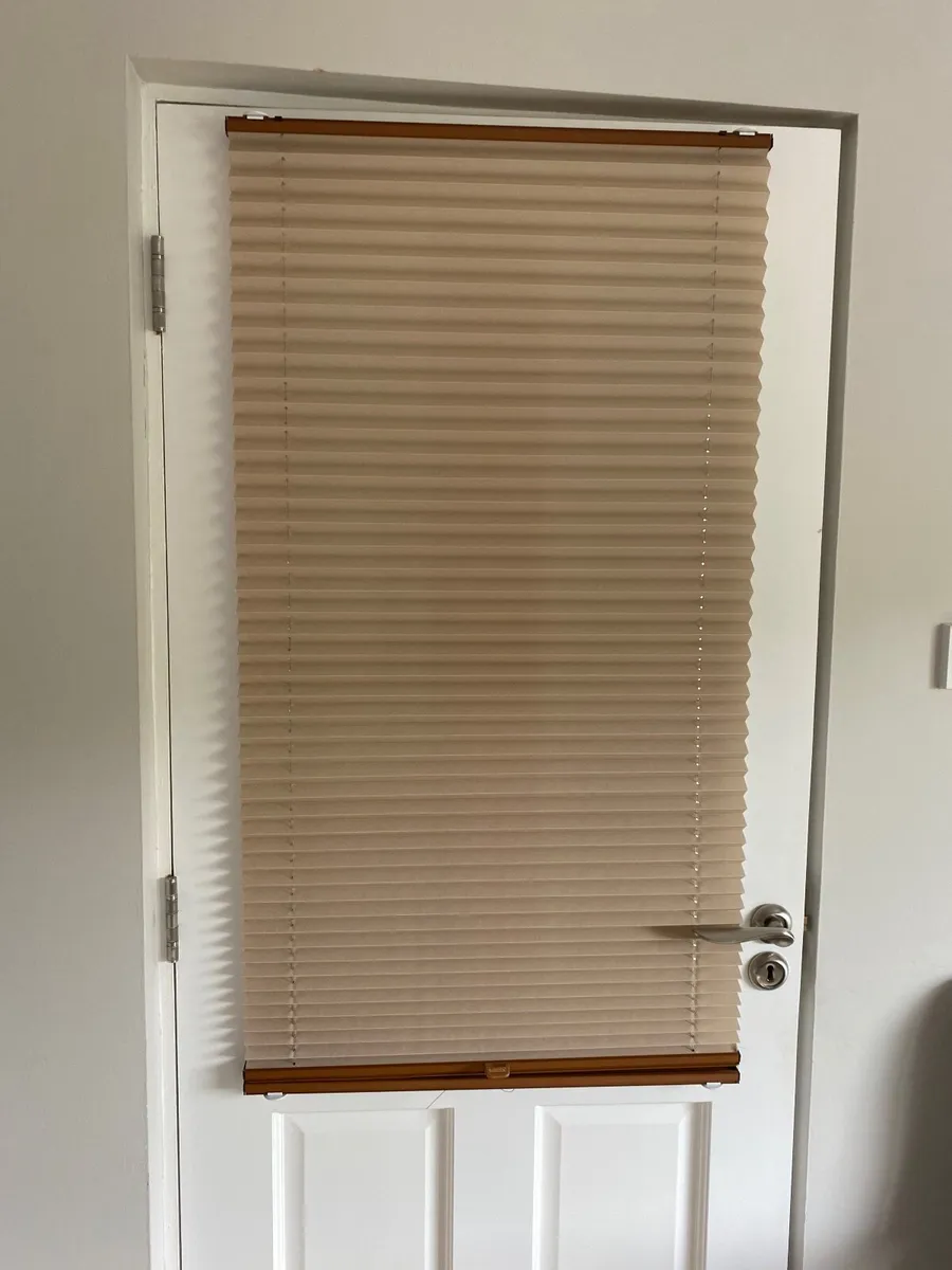 Blind - Image 1