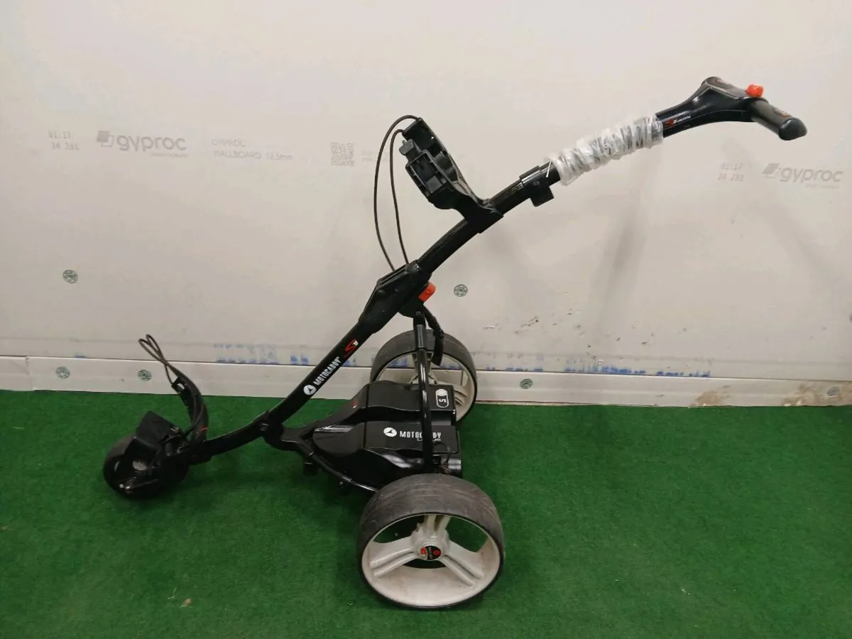Motocaddy S1 and 18 hole lithium battery - Image 1