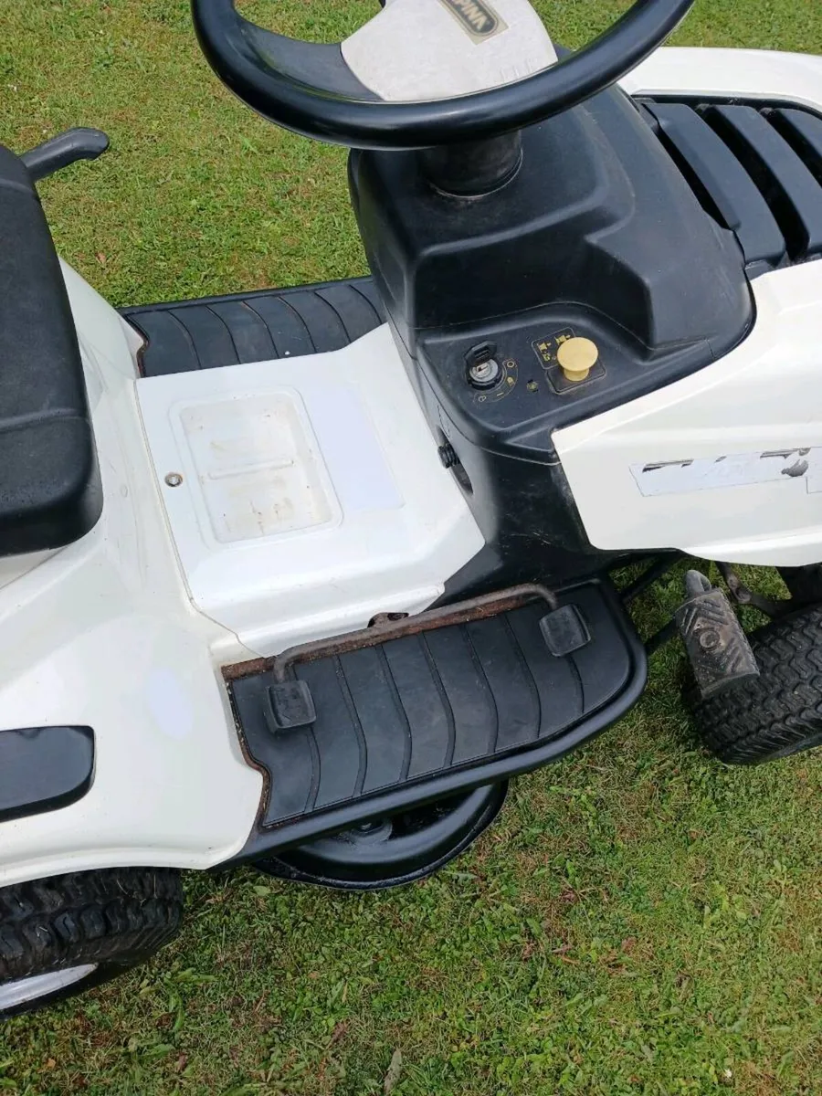 Alpina Briggs engine Hydrostatic - Image 4