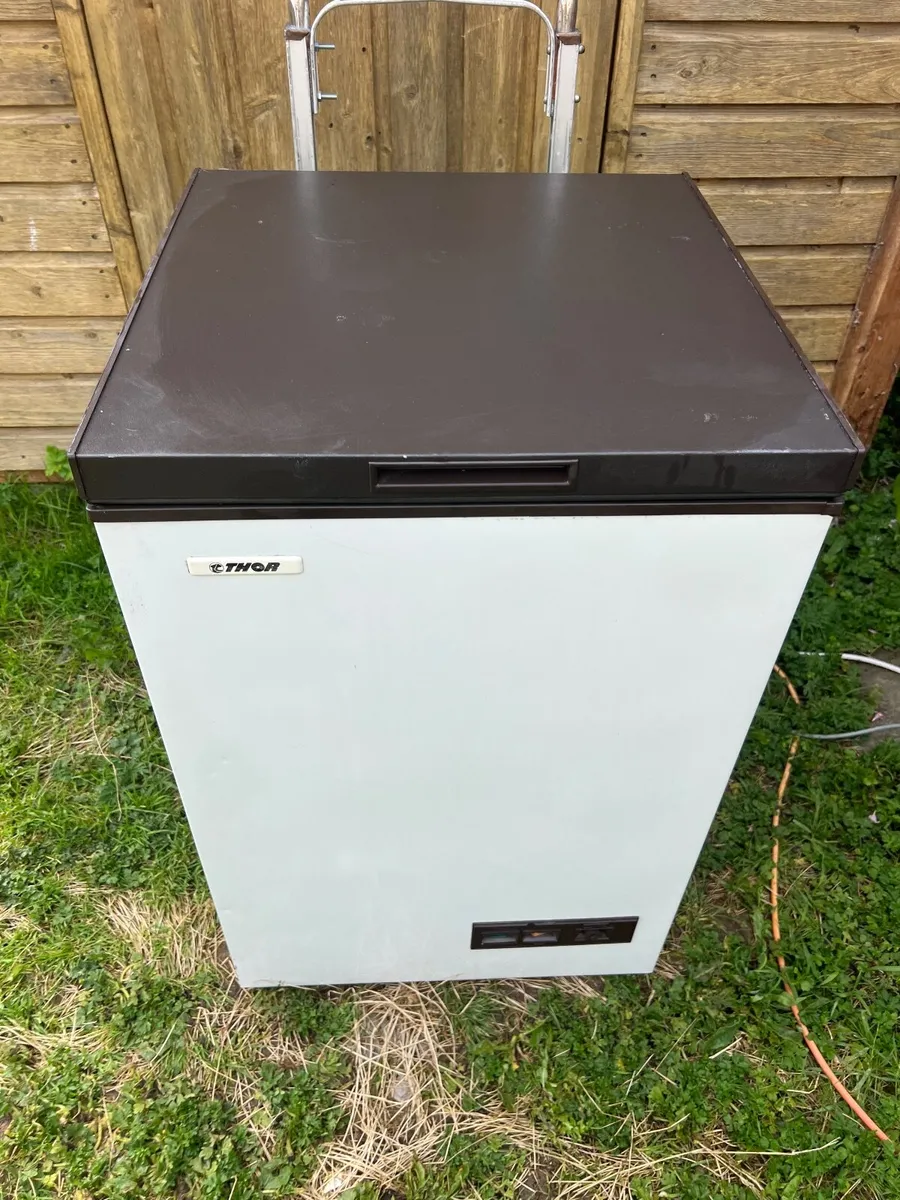 Chest freezer - Image 1