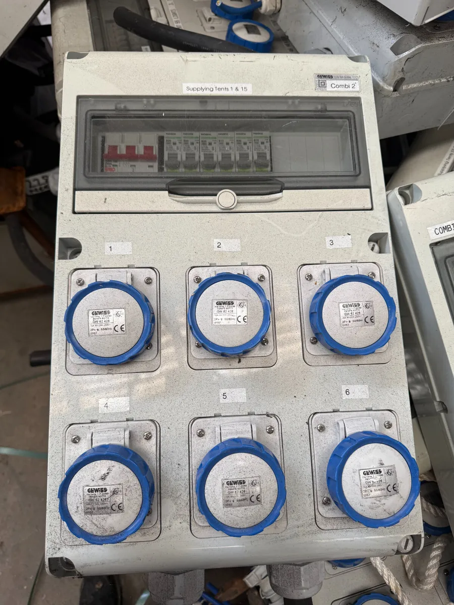 16A Combi Distribution Units / Temporary Power