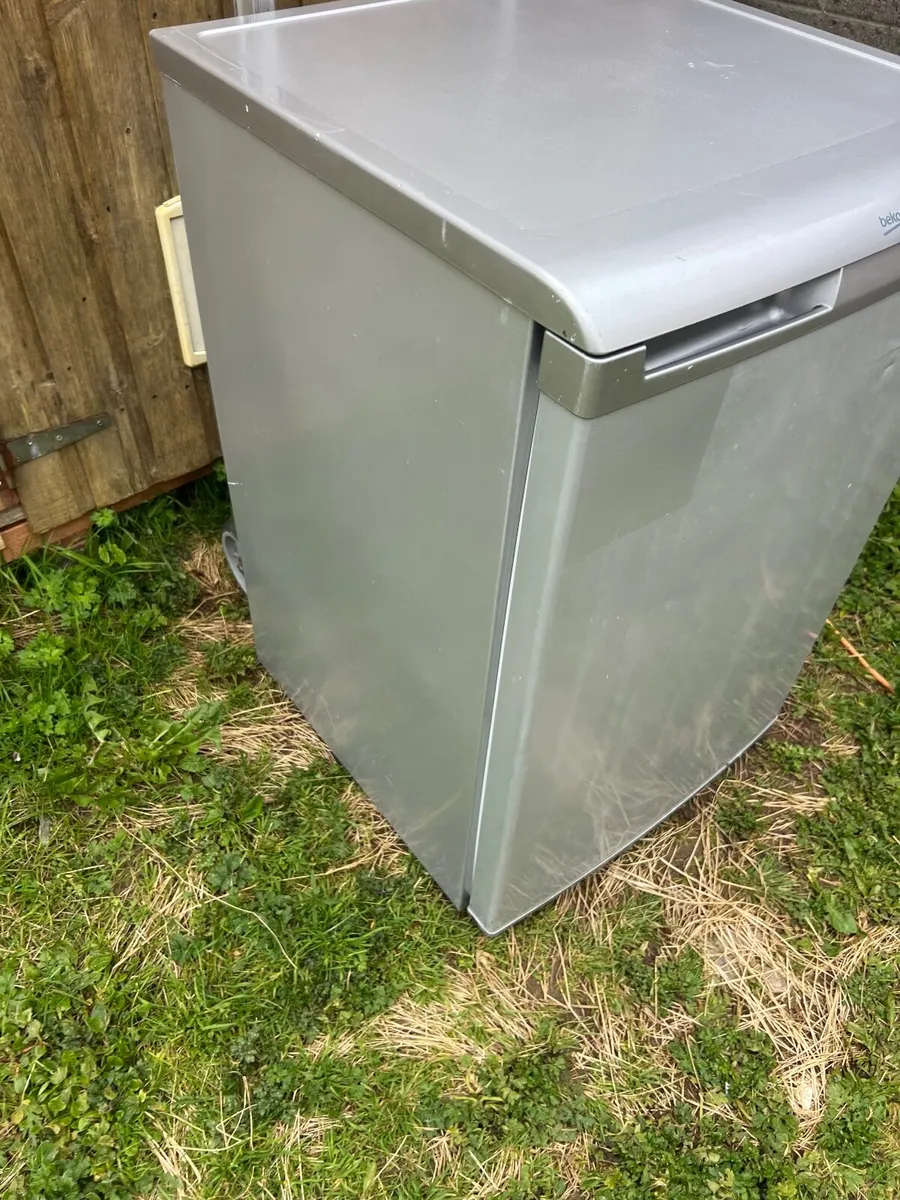 Undercounter freezer - Image 3