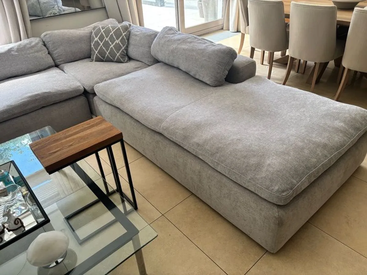 Sofa - Image 4