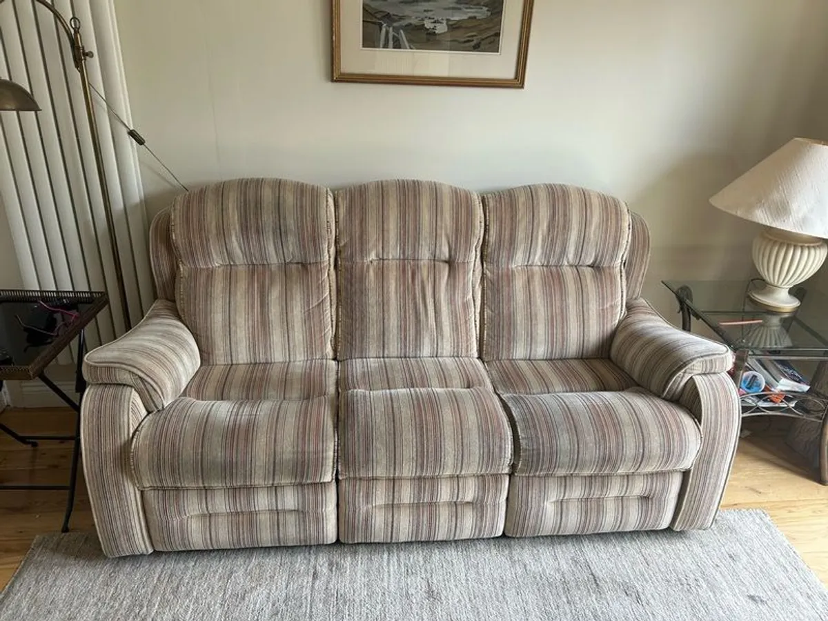 couch - Image 2
