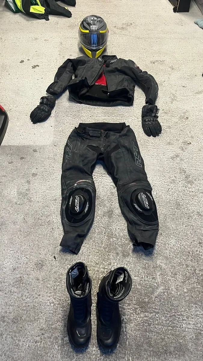 Motorbike gear - Image 1