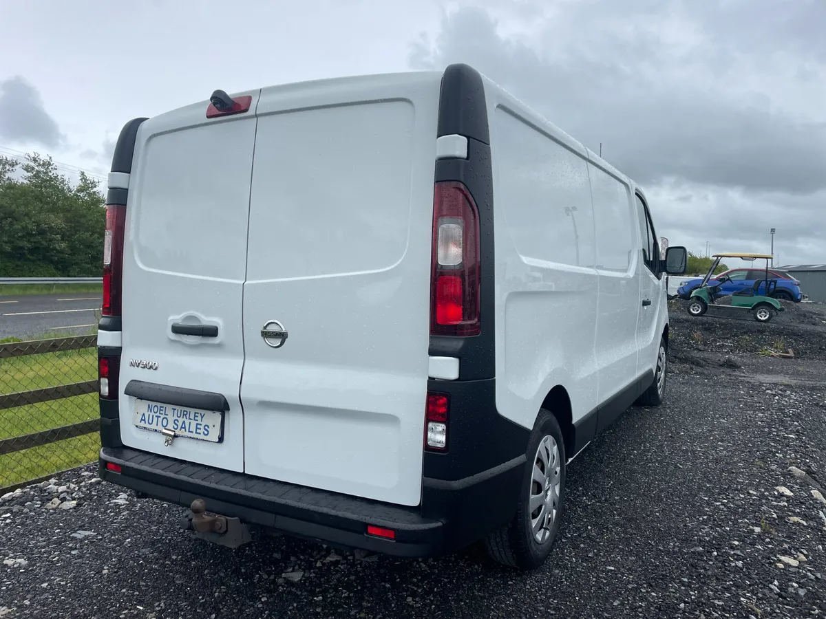 Nissan  NV300  211  2.0 LTR  L W B . - Image 3