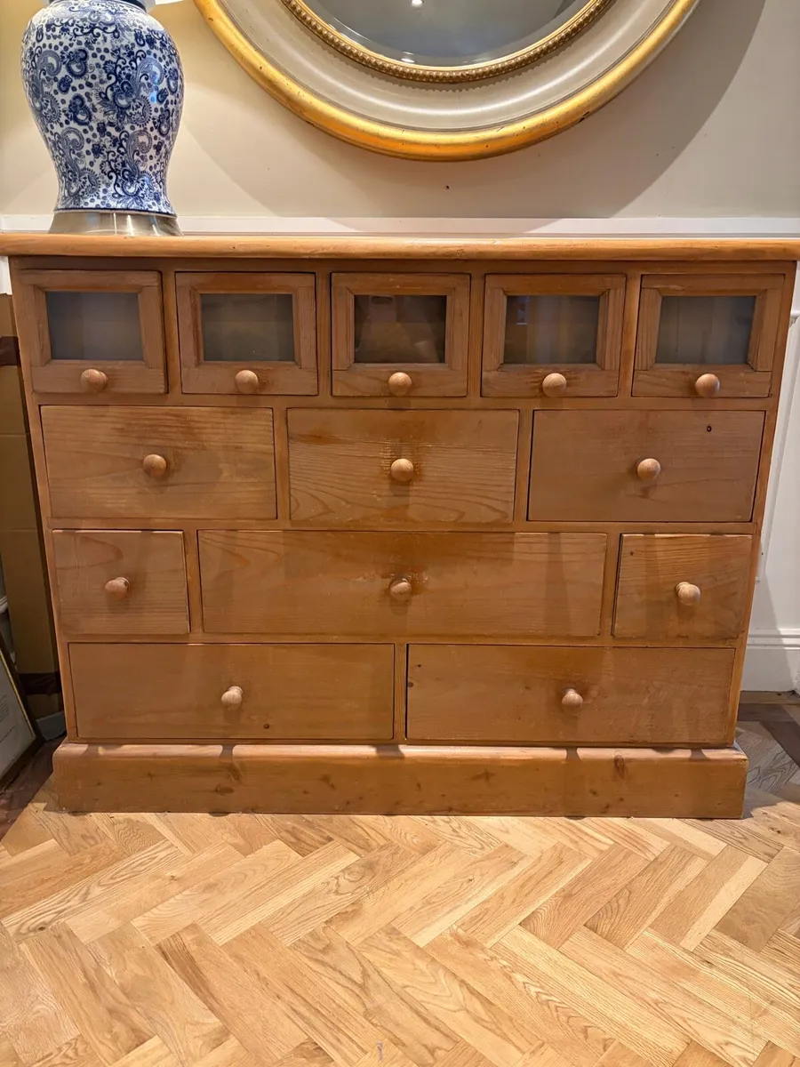 Chest of drawers - Image 1