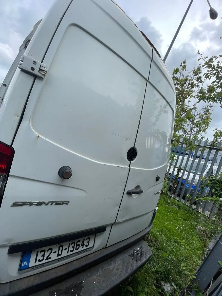 Mercedes-Benz Sprinter 2013 - Image 2