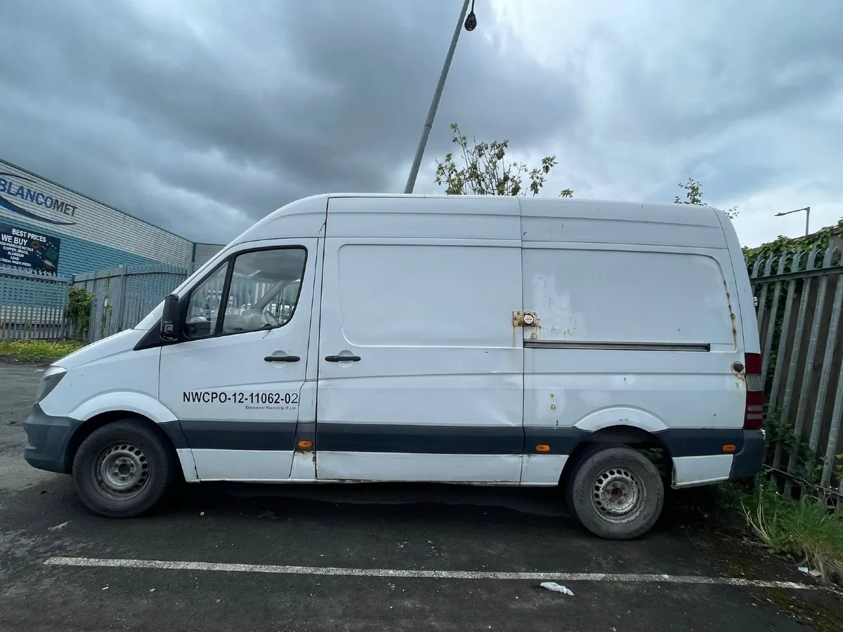 Mercedes-Benz Sprinter 2013 - Image 1