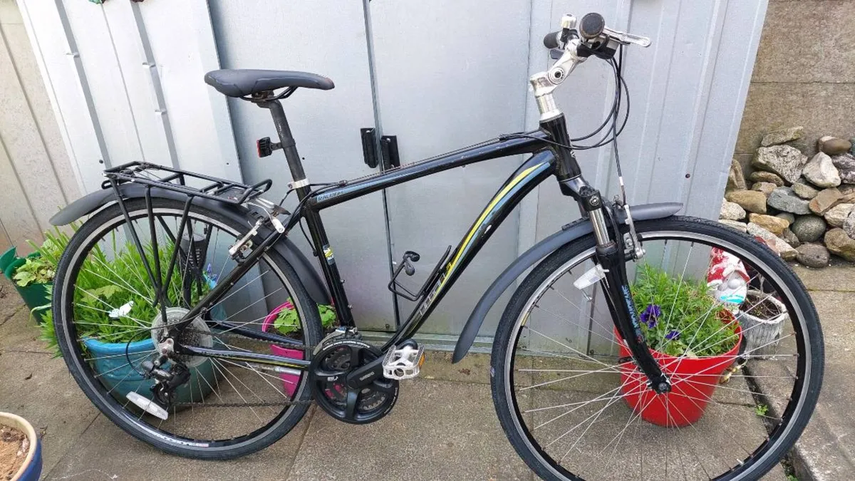 Raleigh Urban Hybrid Bike - Image 3