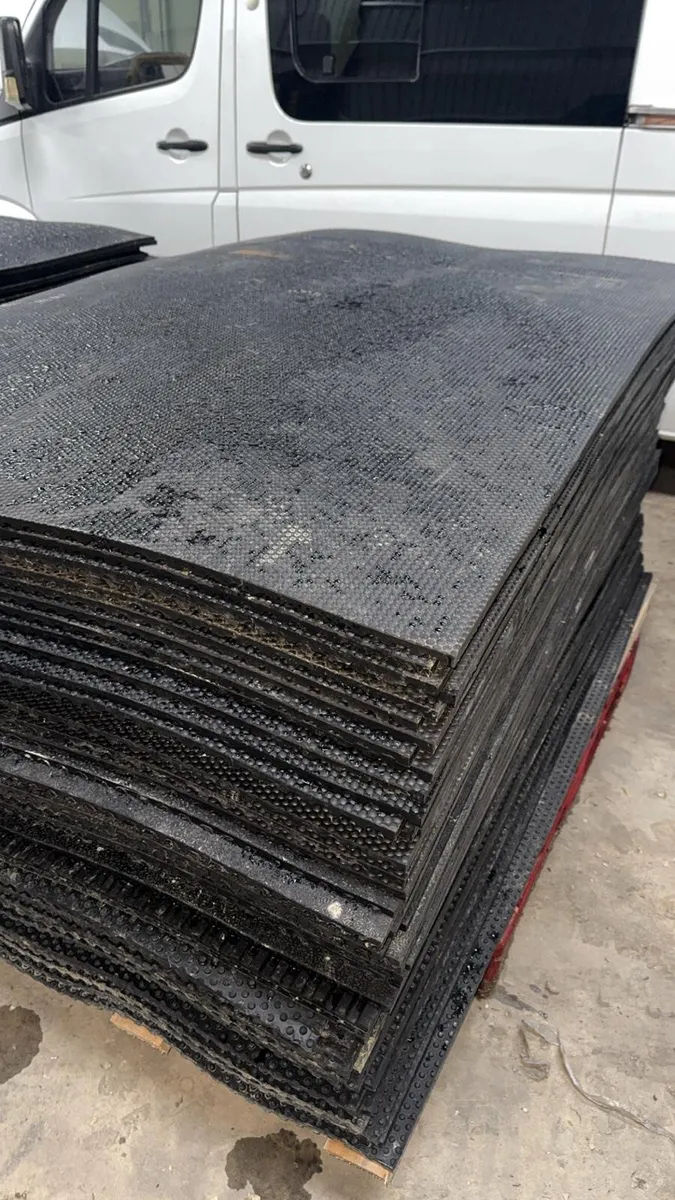 Rubber Stable Mats 6ft x 4ft x 12mm | New & Used