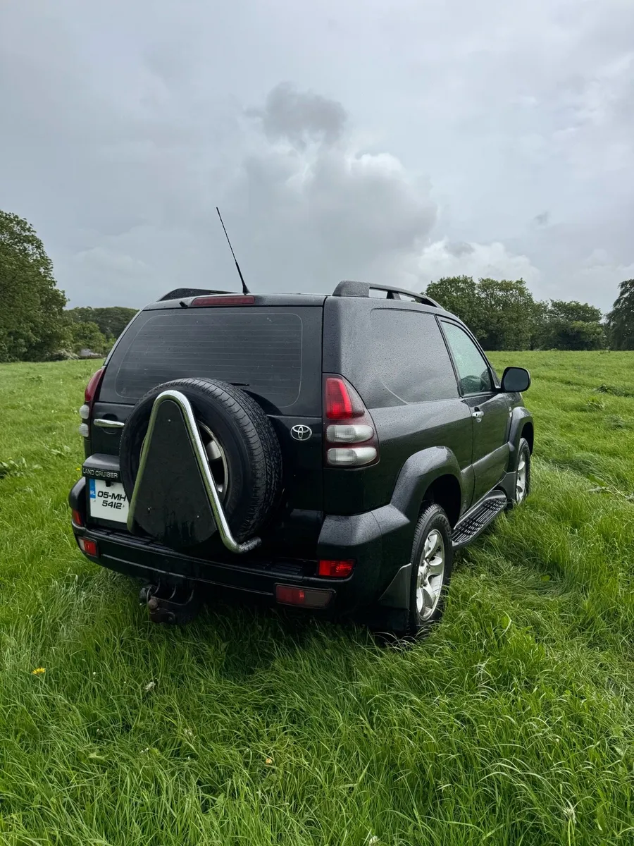Toyota Land Cruiser - Image 4