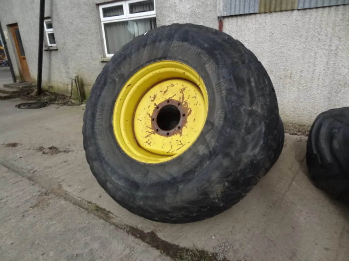 Trelleborg 8 Stud 750/60R30.5 Wheels - Image 3