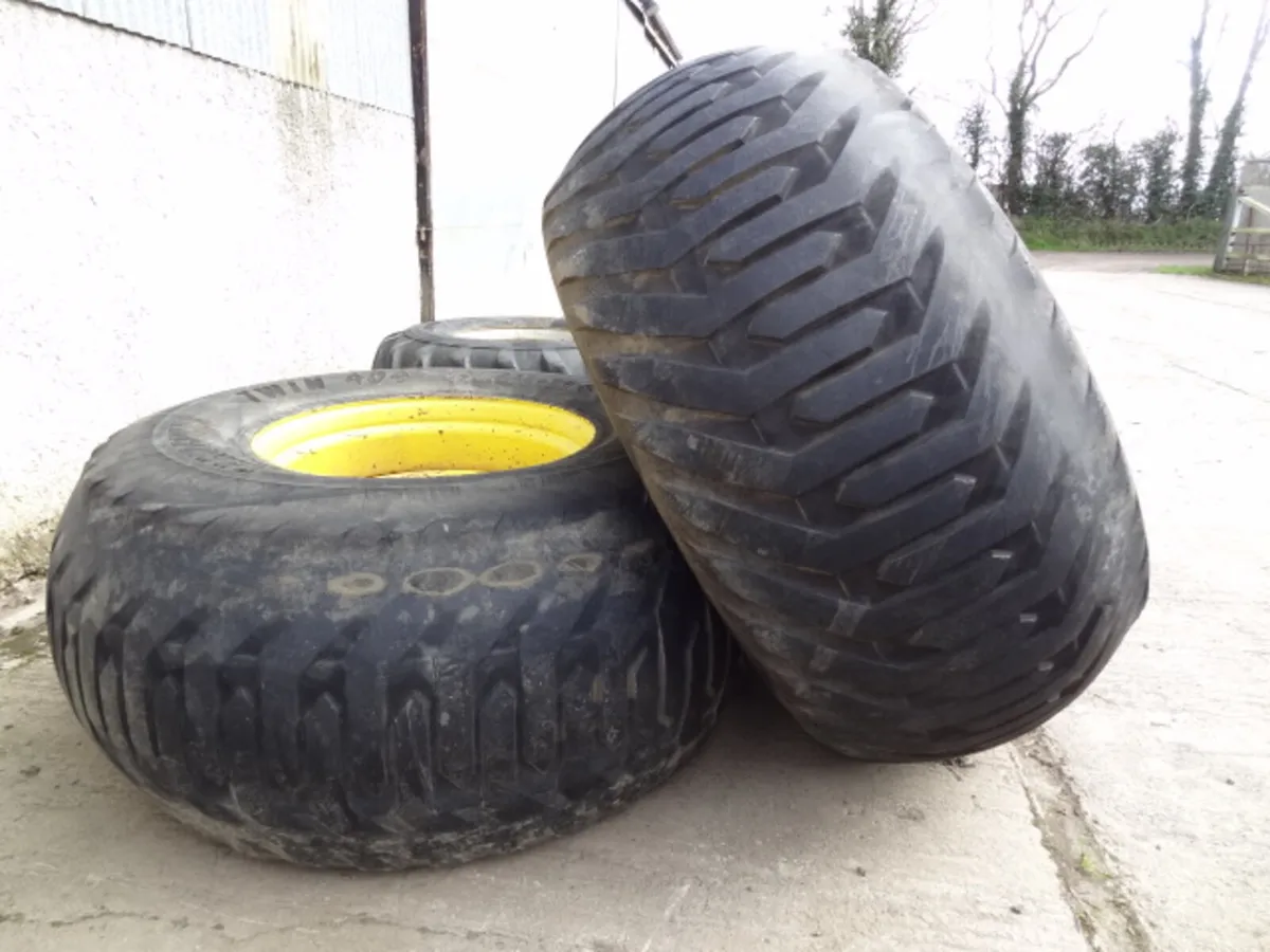 Trelleborg 8 Stud 750/60R30.5 Wheels - Image 2