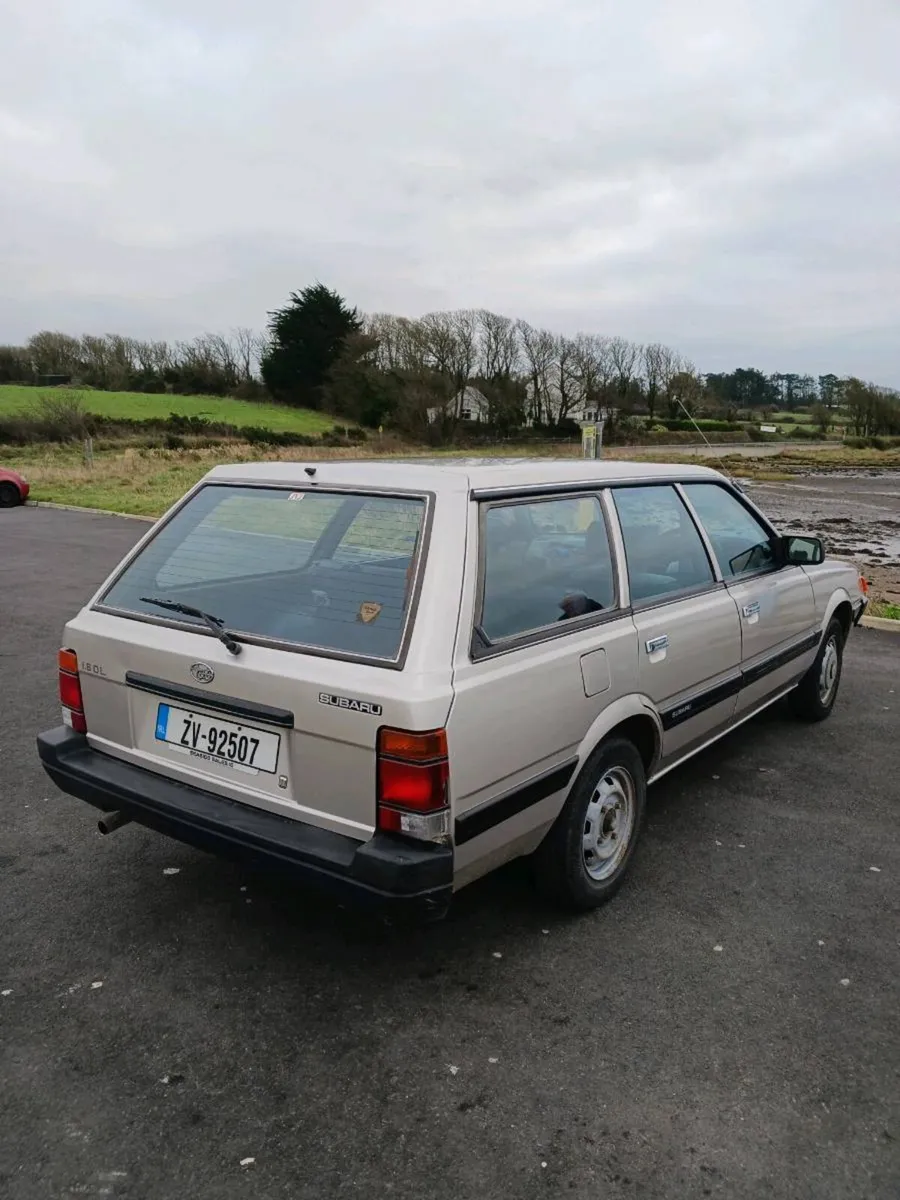 Classic car - Image 2