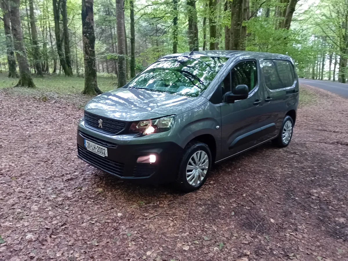 211 PEUGEOT PARTNER , 1.5 HDI Professional Plus - Image 1