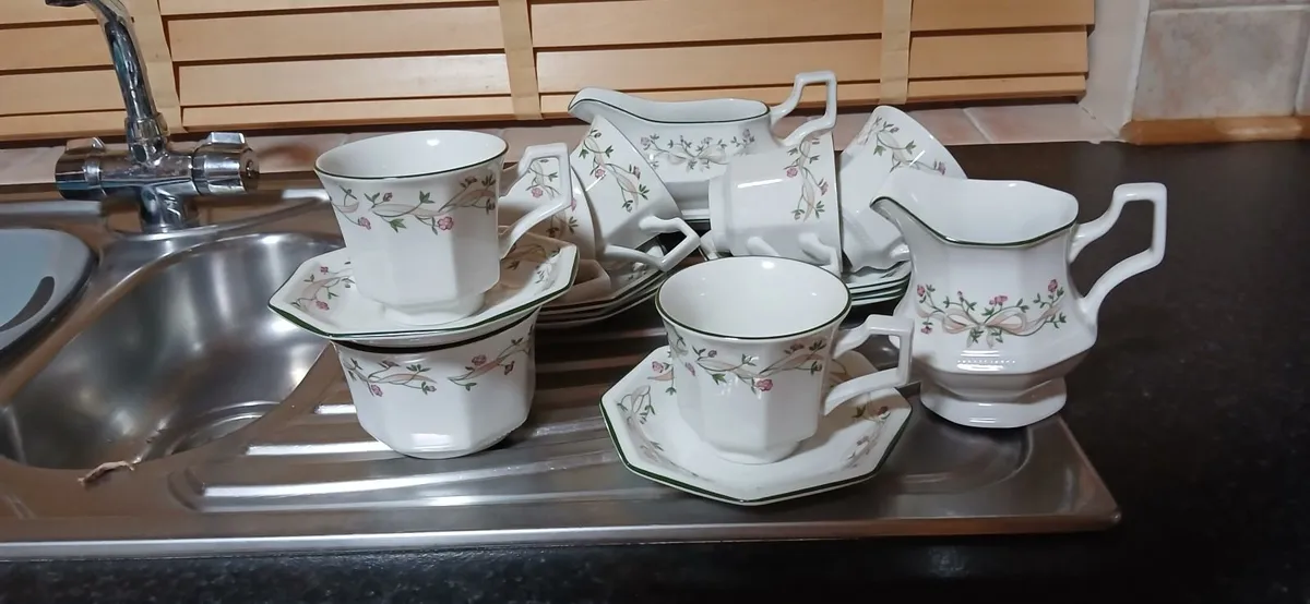 Eternal beau  tea set. - Image 1