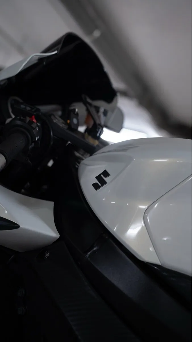 GSXR 600 - Image 4