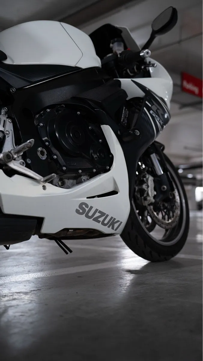 GSXR 600 - Image 2