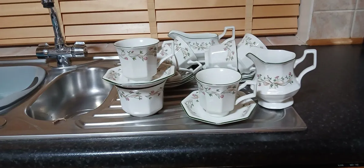 Eternal beau  tea set. - Image 3