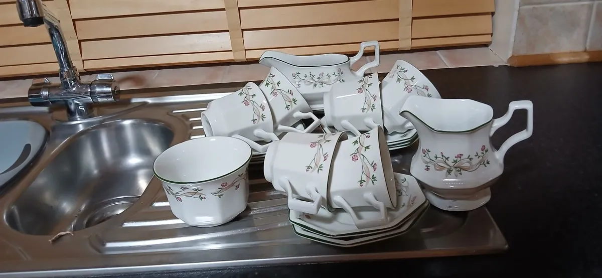 Eternal beau  tea set. - Image 2