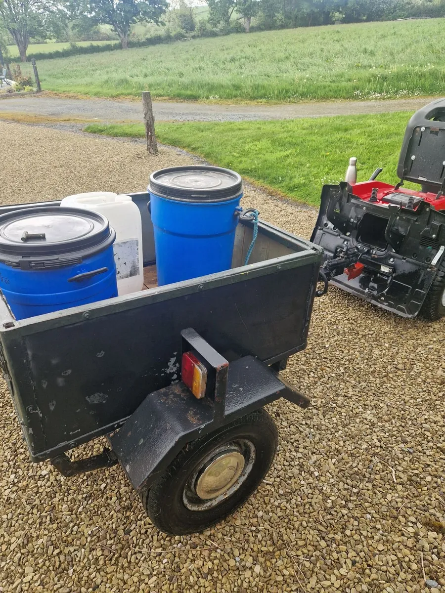 Trailer - Image 1