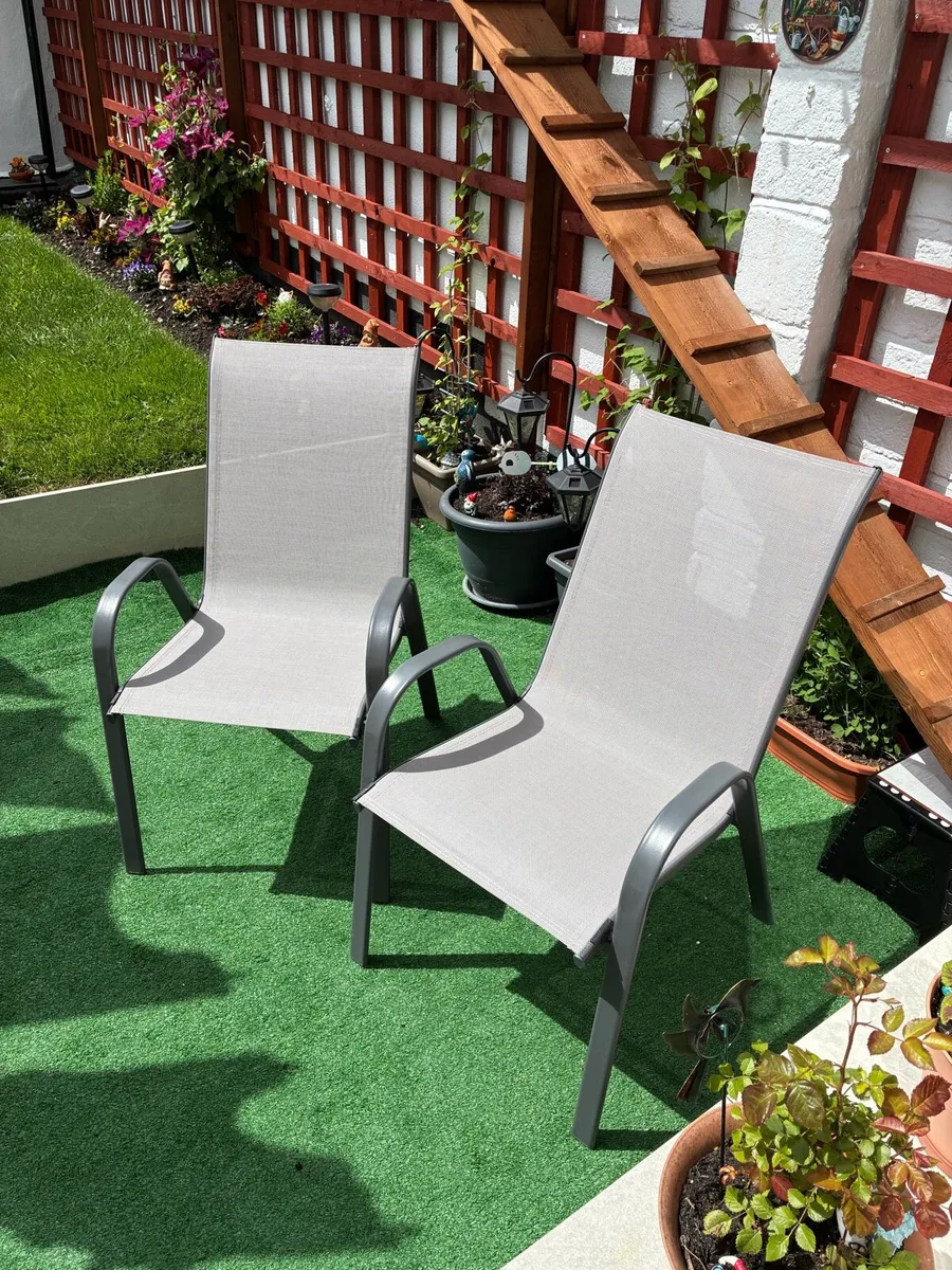 Garden Patio Table and 2 Chairs - Image 4