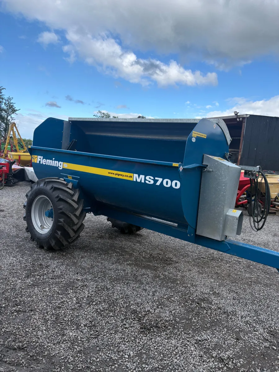 Fleming muckspreader - Image 1