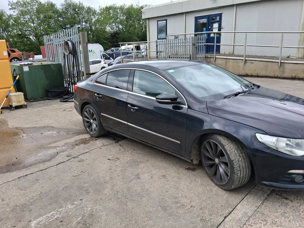 2009 VW PASSAT CC (for parts only) - Image 4