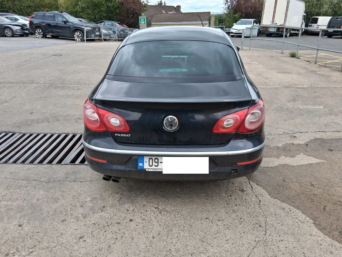 2009 VW PASSAT CC (for parts only) - Image 2