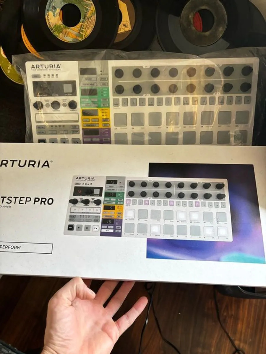 Arturia beatstep pro - Image 1