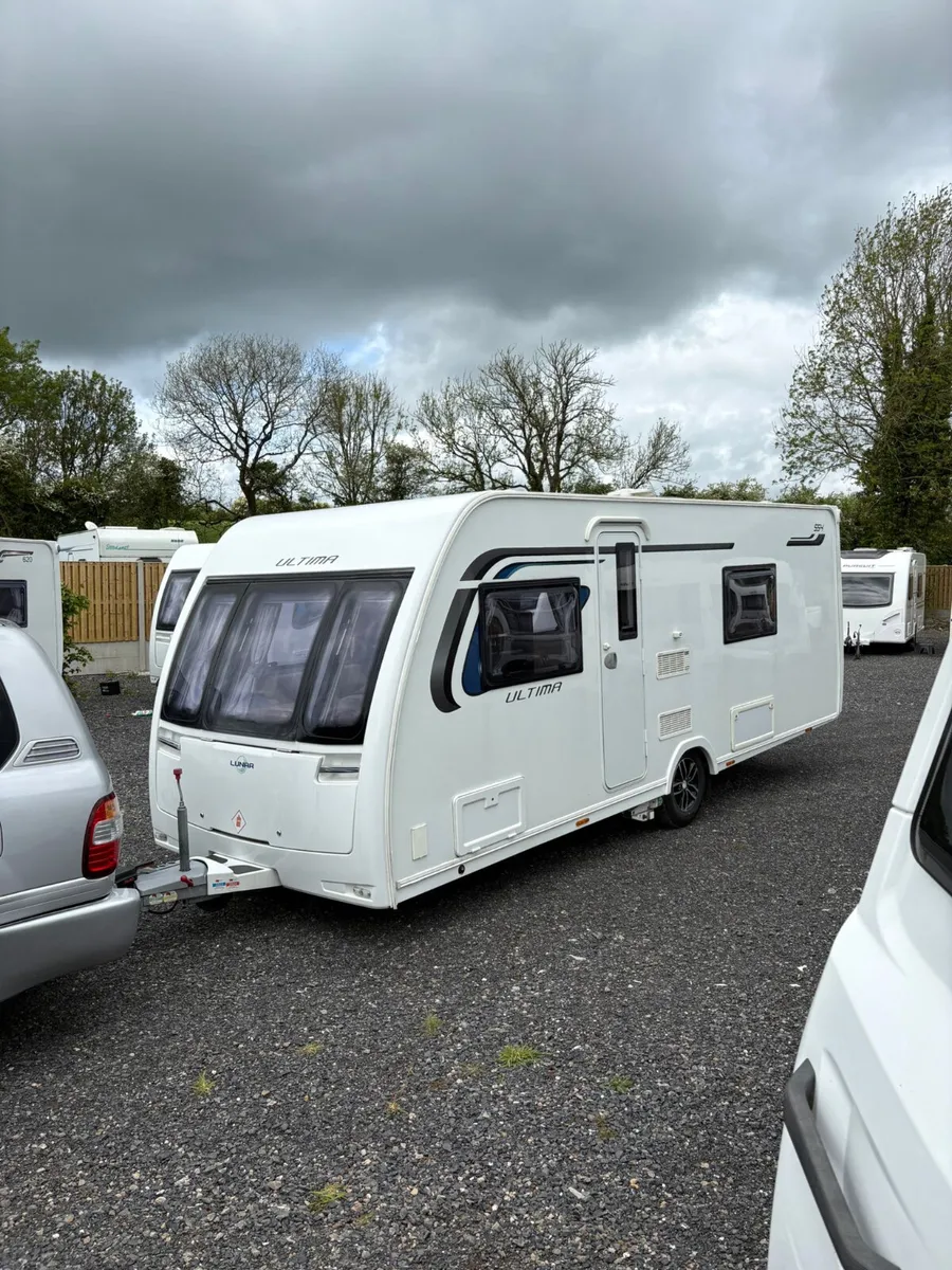 2017 Lunar 4 Berth Fixed Twin Single Bed Caravan - Image 1