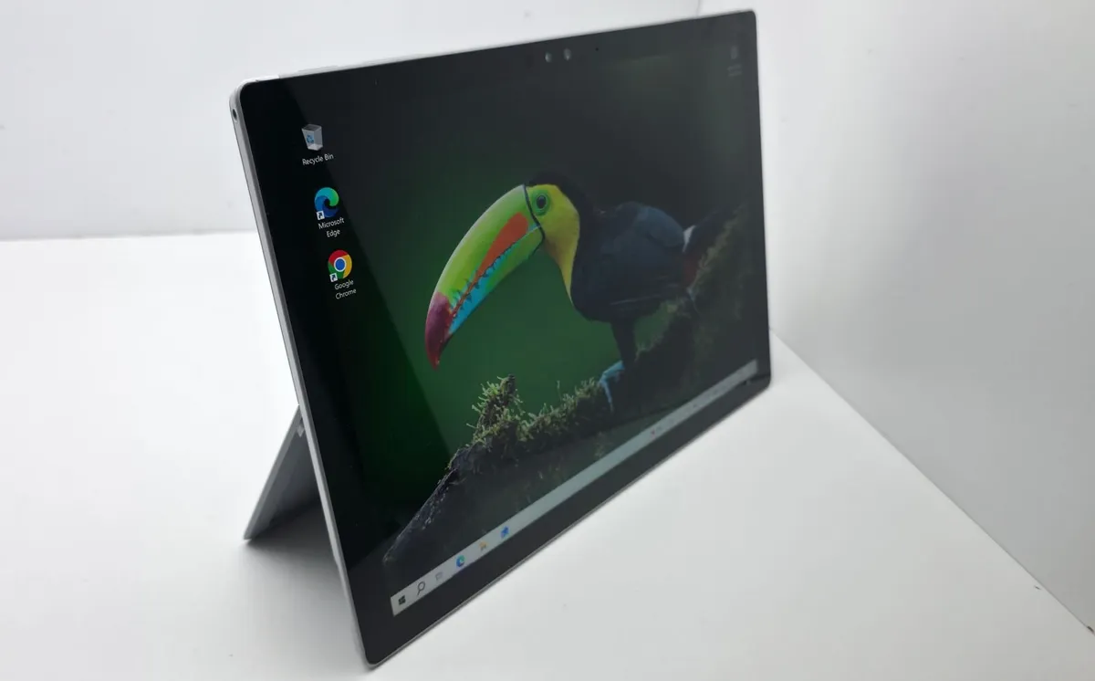 Microsoft Surface Pro 4 - Core i5 / 2-in-1 laptop - Image 2