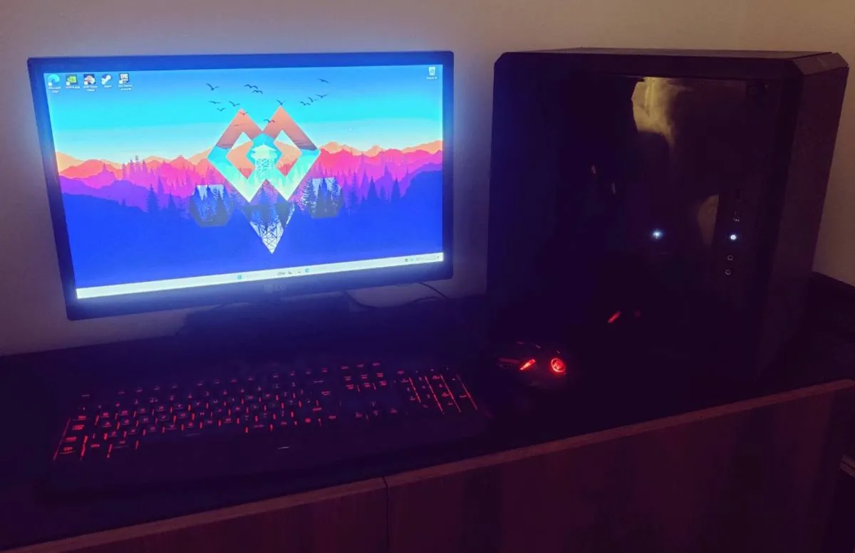 Full Gaming PC Setup - Image 1