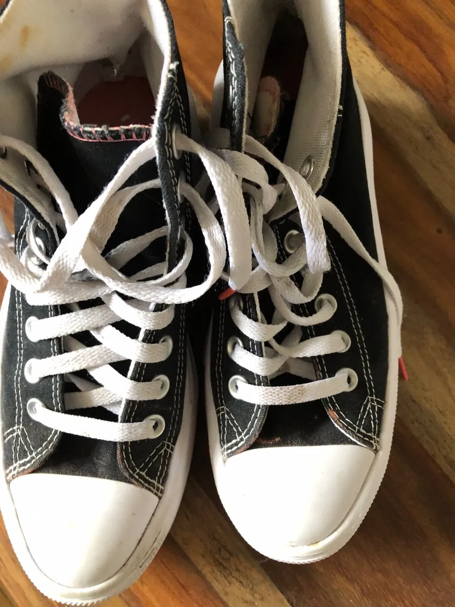 Converse shoes - Image 3