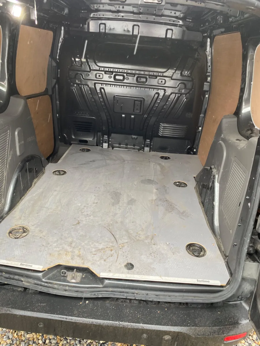 2021 Ford Tourneo Connect - Image 4