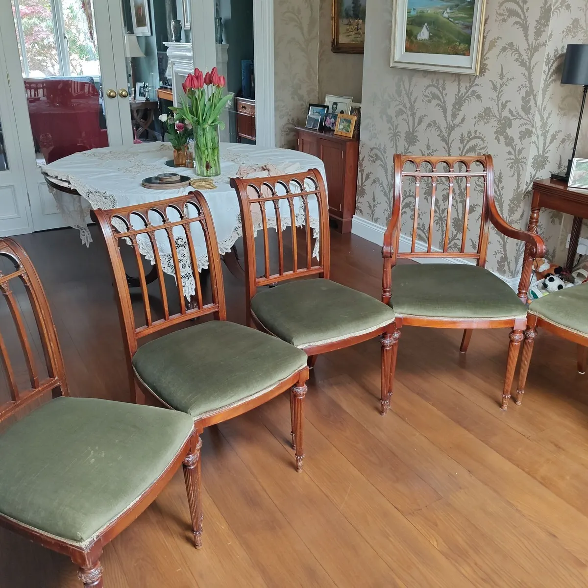 Chairs - Image 3