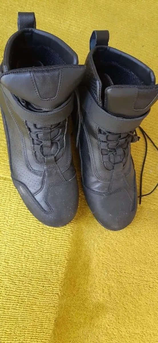 Shoes - Image 1